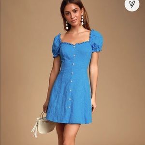 Lulu’s blue embroidered puff-sleeve dress